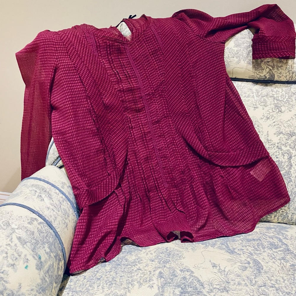 Anthropologie bought.  Brand:  HD in Paris.  Small